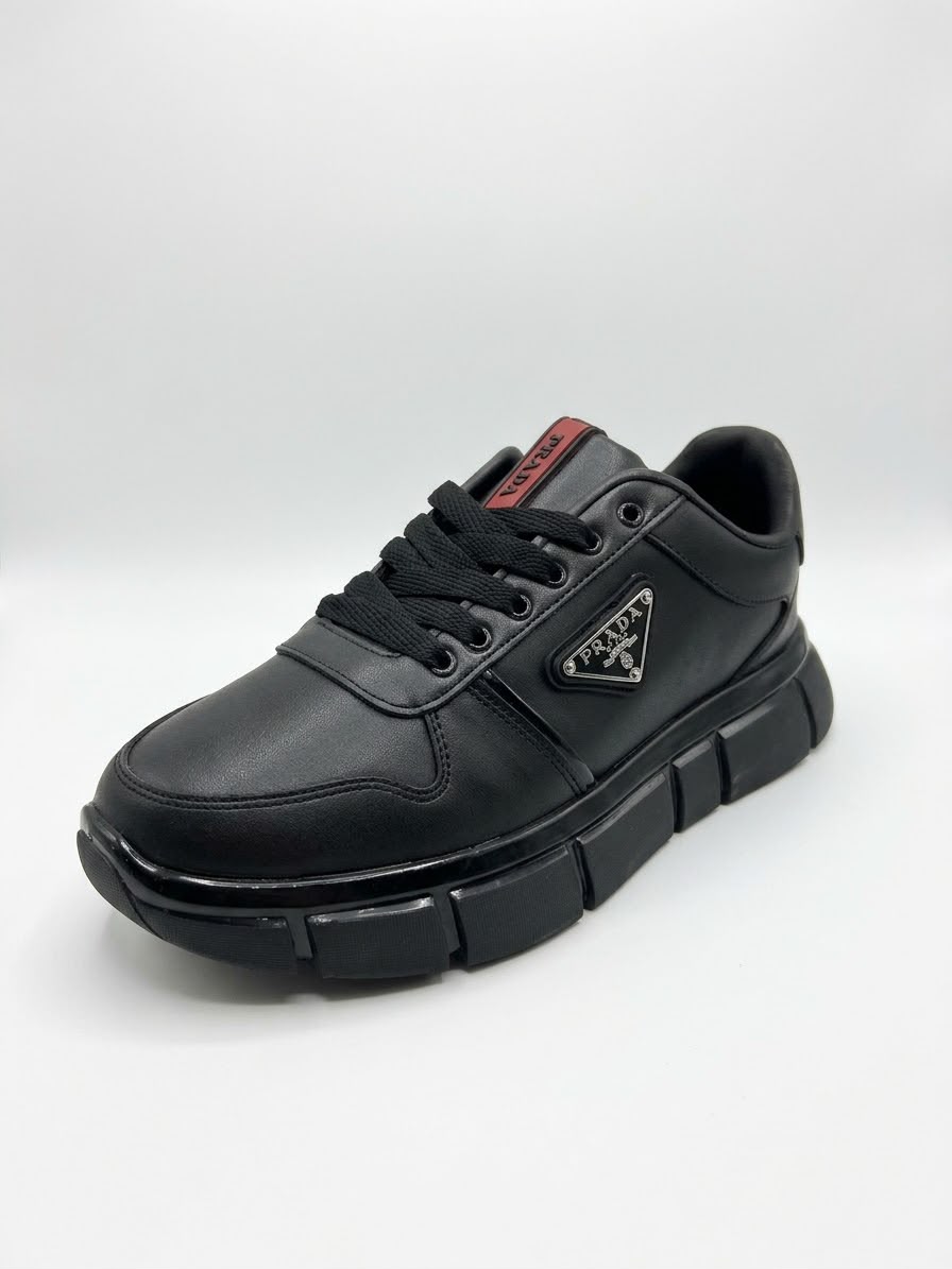 PRADA AYAKKABI